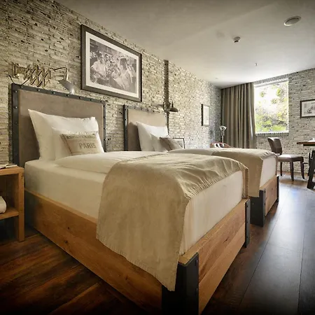 Loft 4*